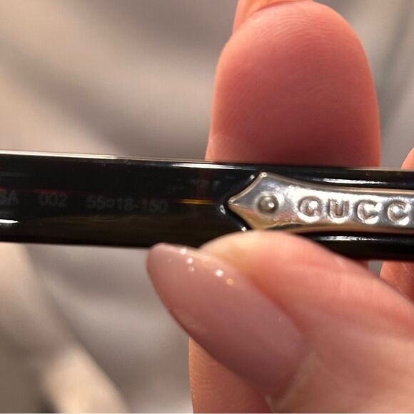 Gucci Women's Sunglasses GG0267SA 002 55 18-150 EUC - Picture 9 of 11